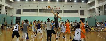 青岛宝发气体与客户举行篮球对抗赛!